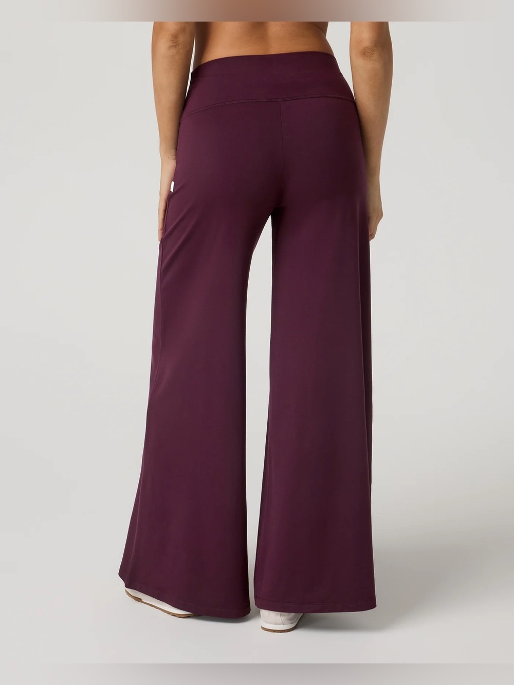 Vuori Halo Easy Wideleg Pant - Picture 3 of 6